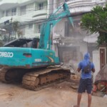 4 Cara Merobohkan Bangunan Terbengkalai